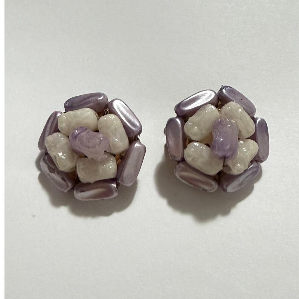 Vintage Hong Kong Lavender White Beaded Clip-On Earrings